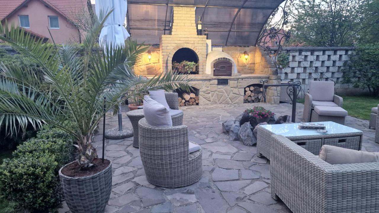 Villa Westfalia Guest House Tîrgu Secuiesc Dış mekan fotoğraf